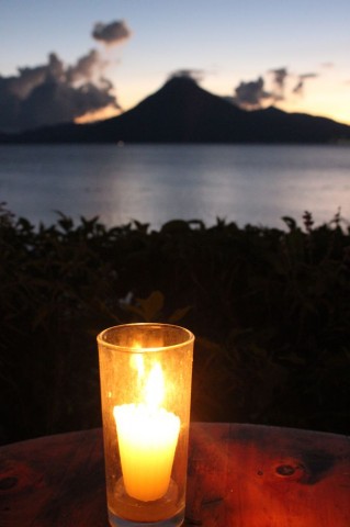 coucher de soleil sur la lac atitlan