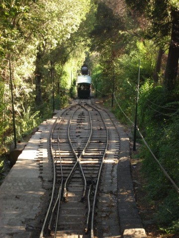 Santiago: le funiculaire pour monter au cerro San Cristobal